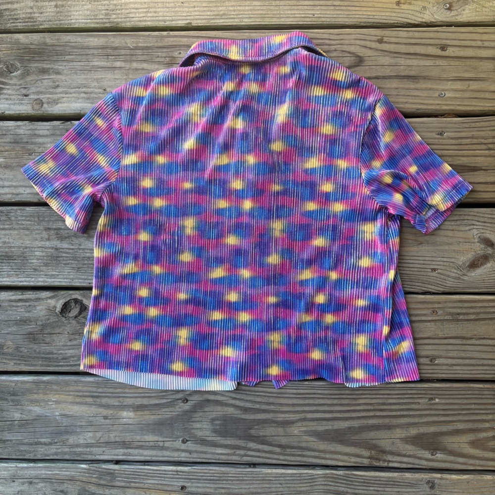 Shiny Ribbed Colorful Cropped Raver Shirt - Picture 2 of 4